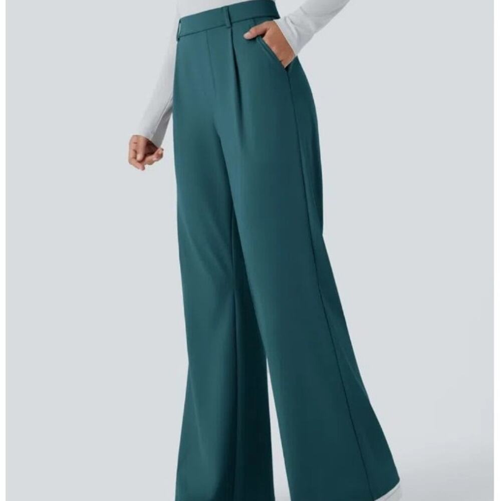 Halara Flex™ DayStretch High Waisted Pocket Work Flare Pants size XS